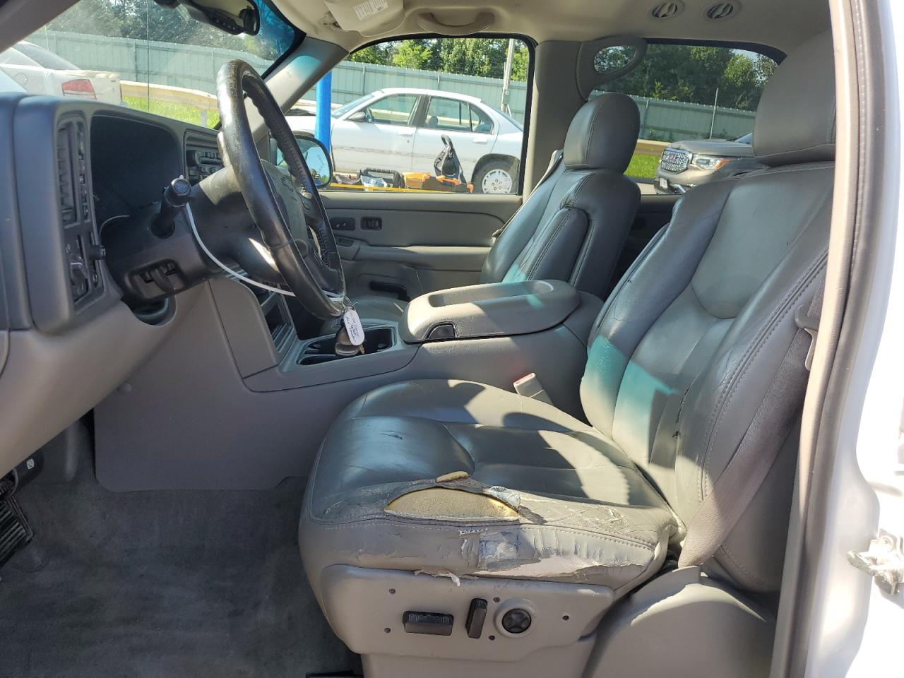 2005 Chevrolet Tahoe K1500 VIN: 1GNEK13T35R130344 Lot: 60981675