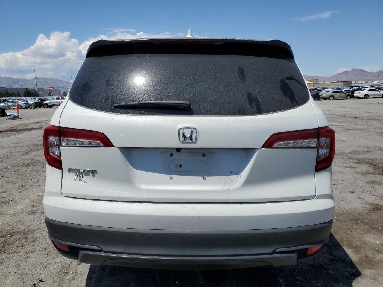 2020 Honda Pilot Lx VIN: 5FNYF5H15LB015143 Lot: 60089265