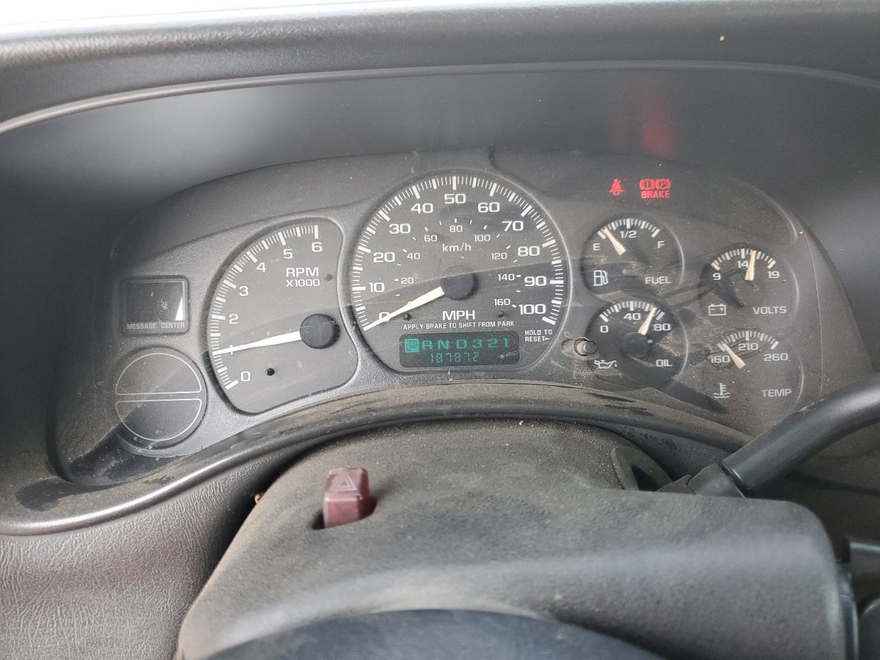 2000 Chevrolet Silverado C1500 VIN: 2GCEC19WXY1102447 Lot: 60490315
