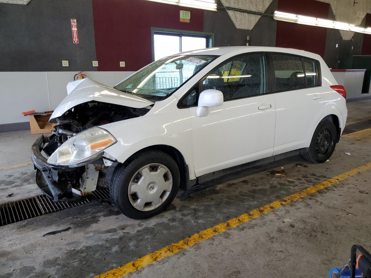 2008 Nissan Versa S იყიდება Dyer-ში, IN - Front End