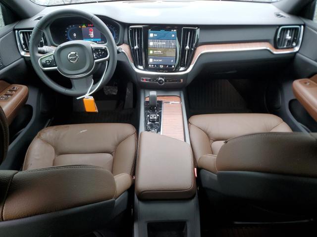 2025 VOLVO V60 CROSS COUNTRY PLUS  
