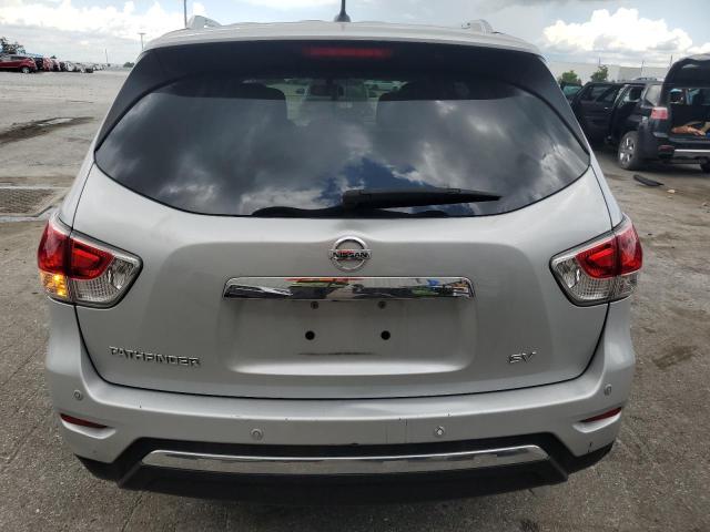  NISSAN PATHFINDER 2016 Srebrny