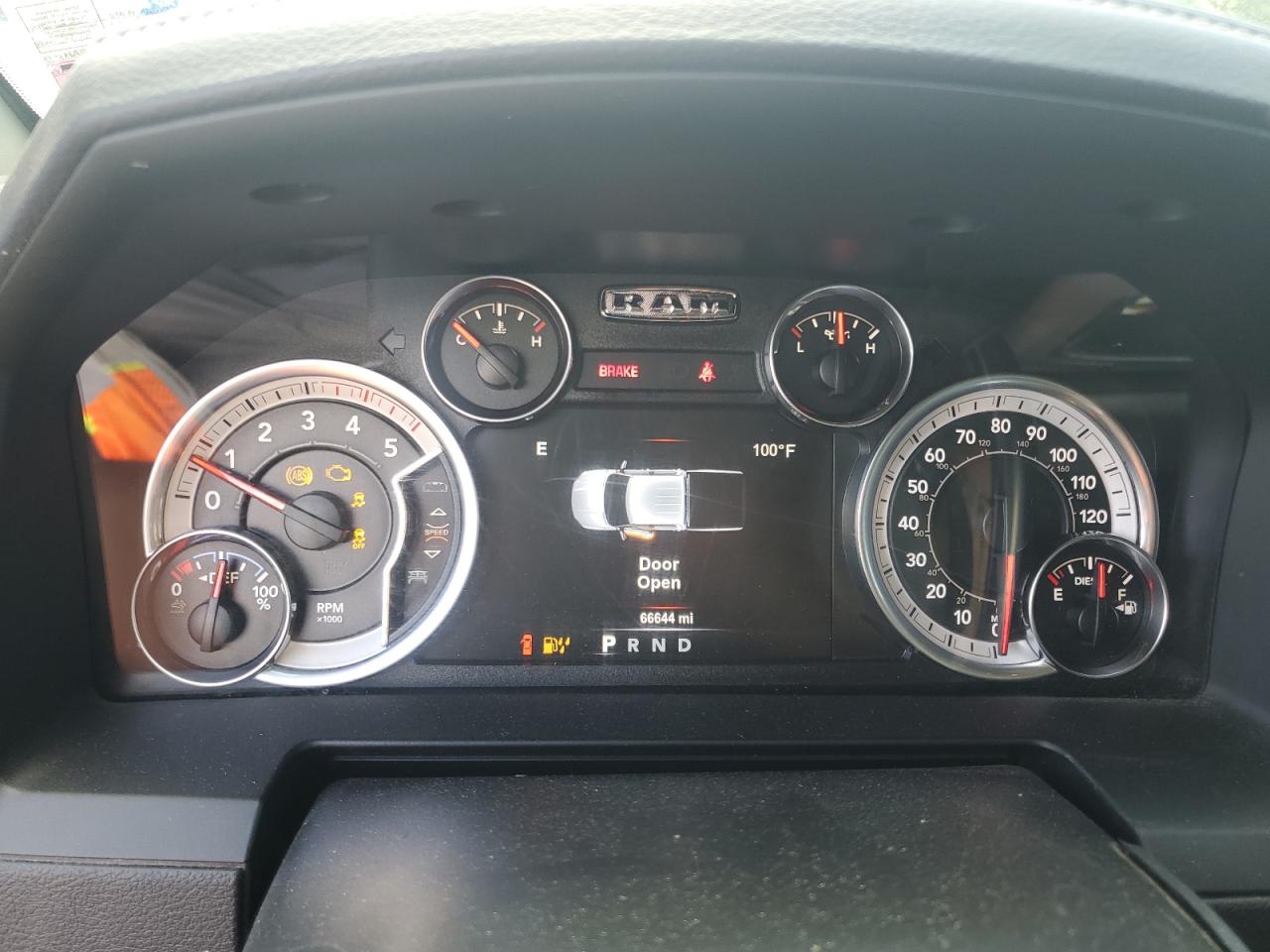 2018 Ram 3500 Laramie VIN: 3C63R3ML5JG374617 Lot: 61218915