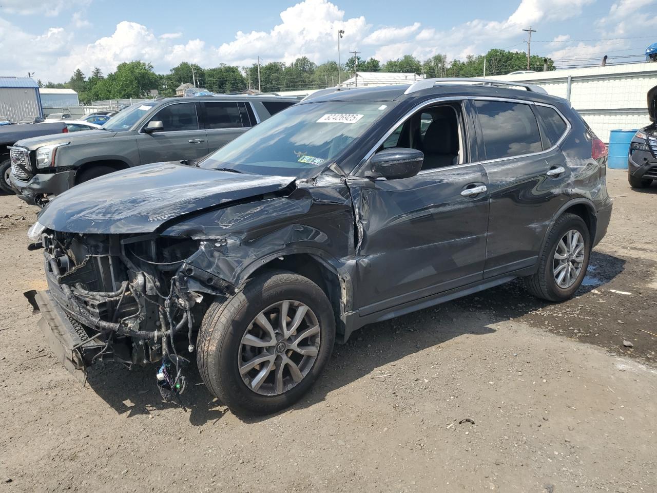 NISSAN ROGUE 2018 KNMAT2MV7JP582913