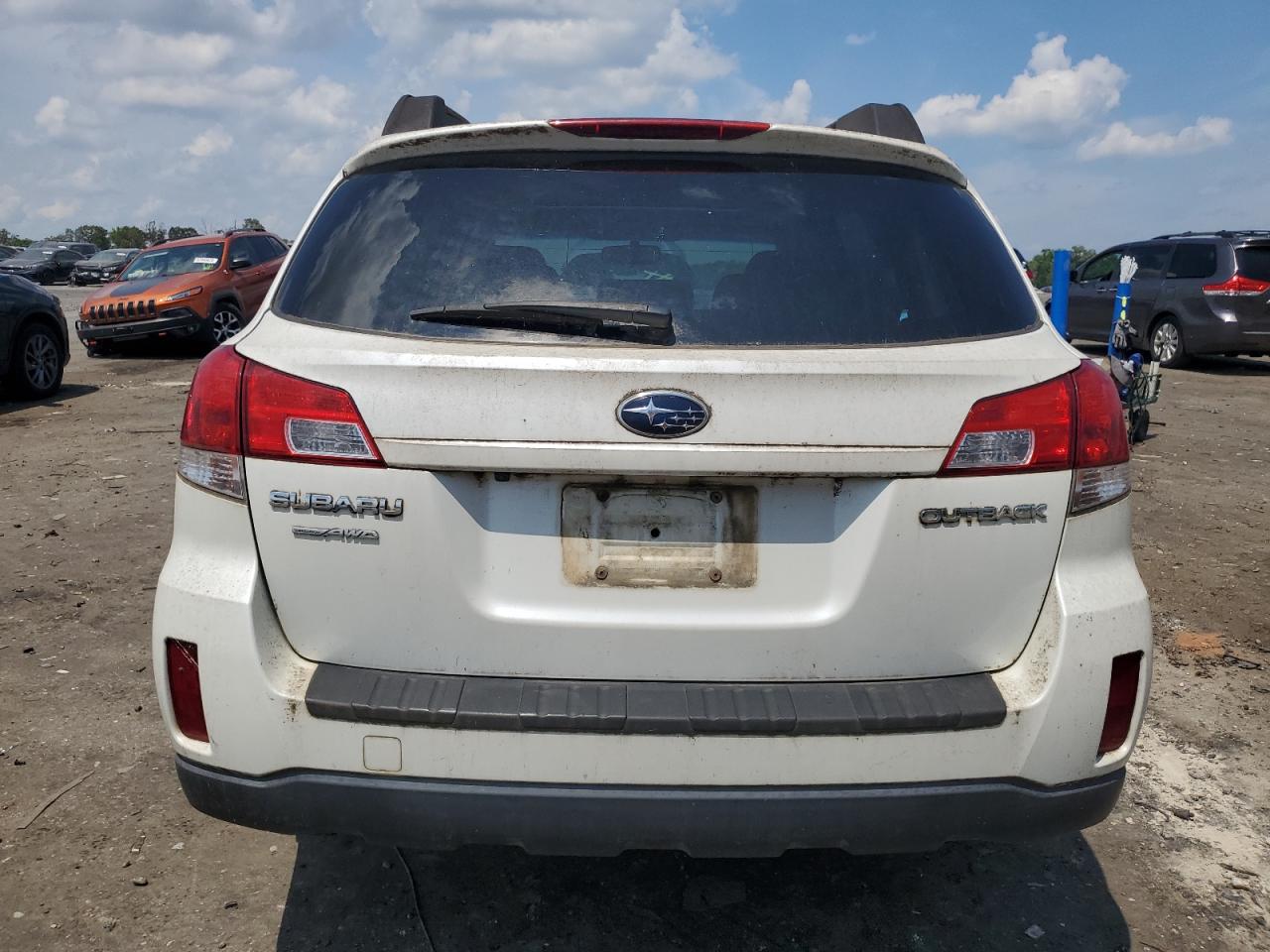 2011 Subaru Outback 2.5I Premium VIN: 4S4BRCGC8B3395235 Lot: 62560445