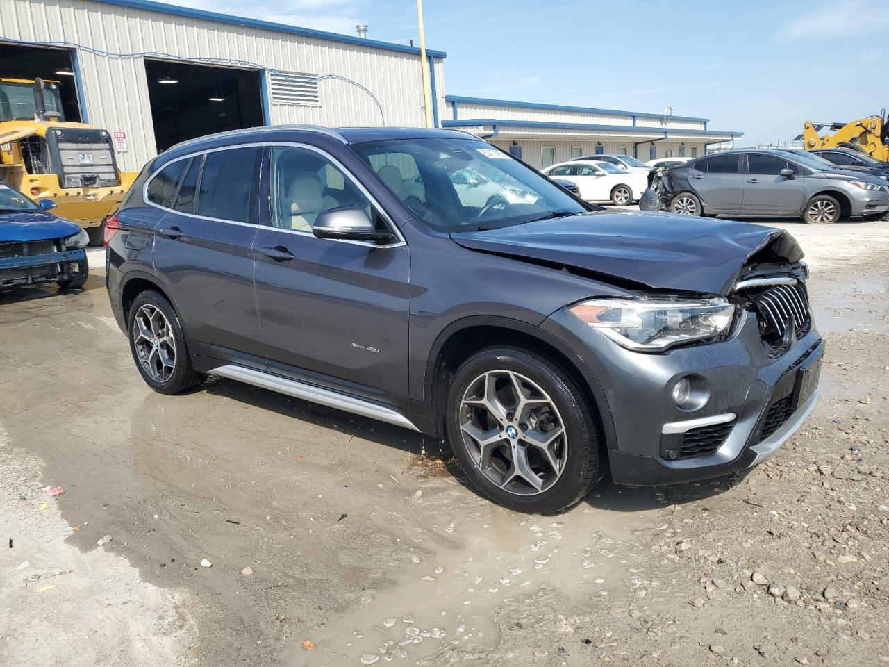 BMW X1 2016 VIN WBXHT3Z30G4A48597 photo 4