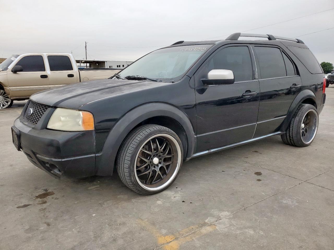 2005 Ford Freestyle Limited for Sale in Grand Prairie, TX - Minor Dent/Scratches