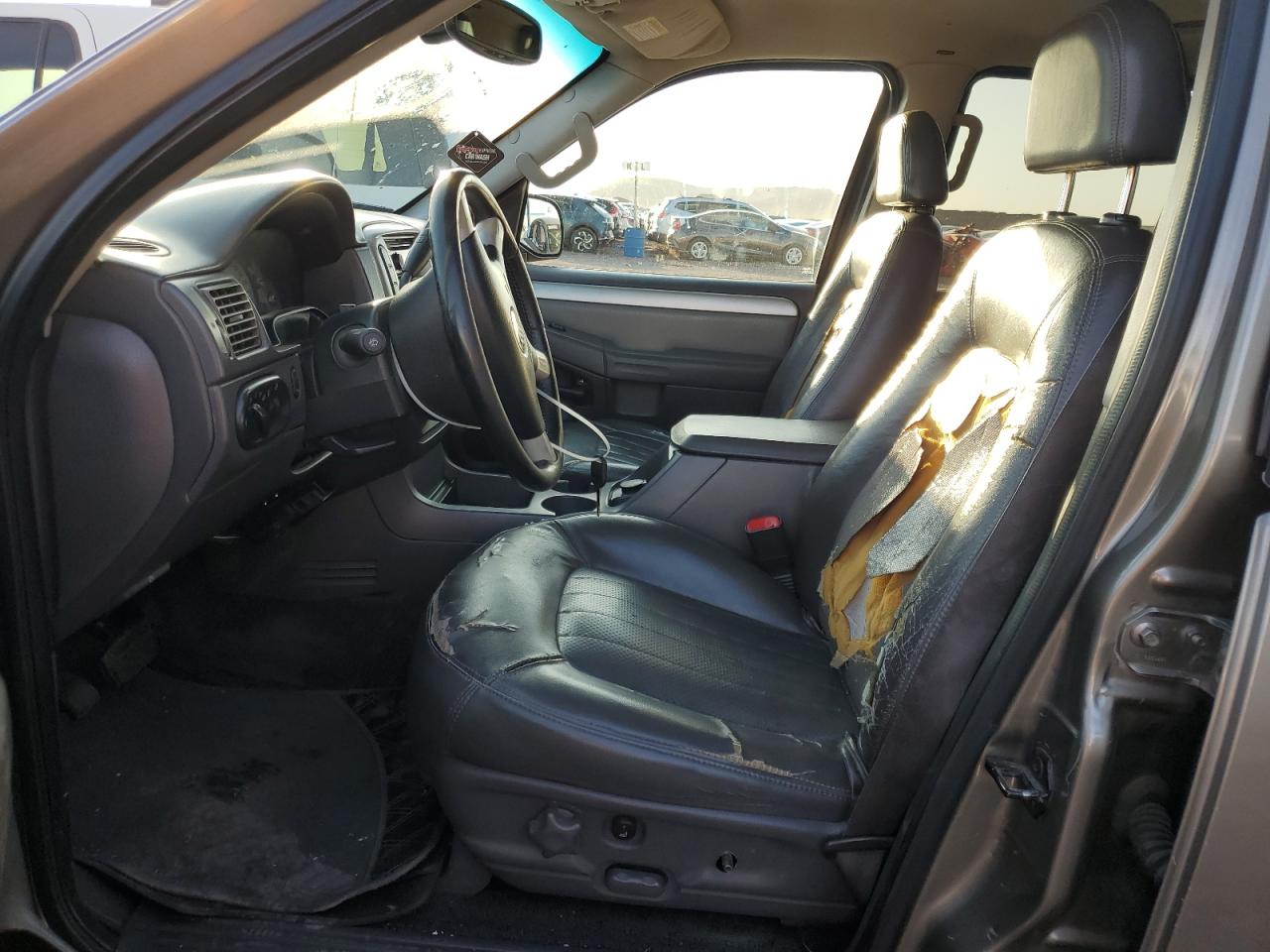 2002 Mercury Mountaineer VIN: 4M2DU86W42ZJ14284 Lot: 61224495