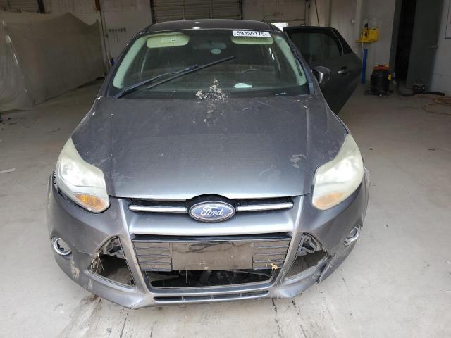 Sedans FORD FOCUS 2012 Gray
