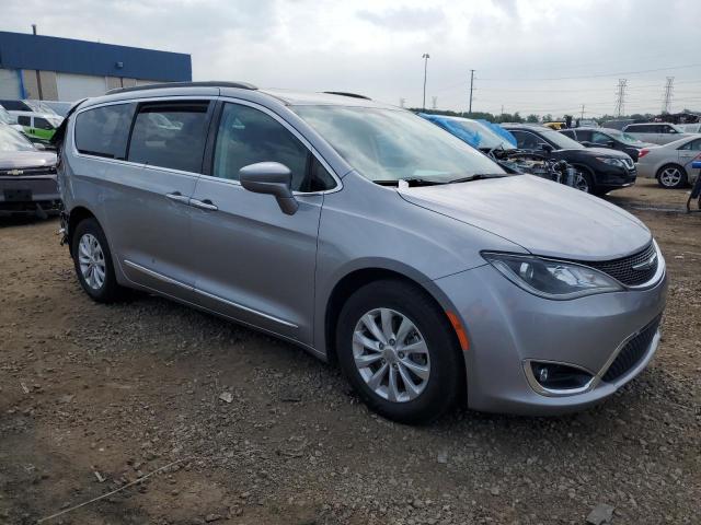  CHRYSLER PACIFICA 2017 Silver