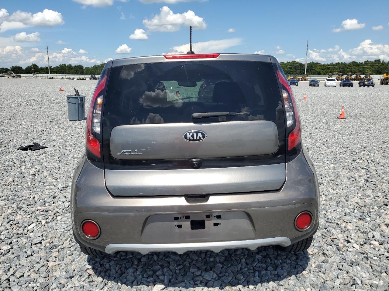 KIA SOUL 2018 VIN KNDJP3A53J7575469 photo 6