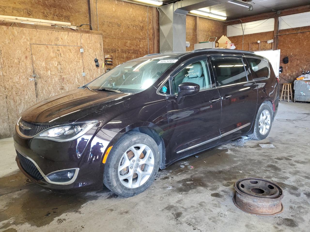 2017 Chrysler Pacifica Touring L Plus за продажба в Ebensburg, PA - Mechanical