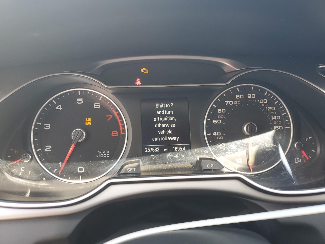 AUDI A4 2014 VIN WAUFFAFL1EA057208 zdjęcie 9