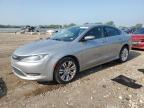 2015 Chrysler 200 Limited للبيع في Kansas City، KS - Side