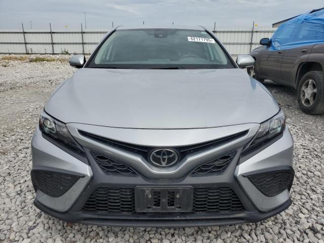  TOYOTA CAMRY 2023 Серебристый
