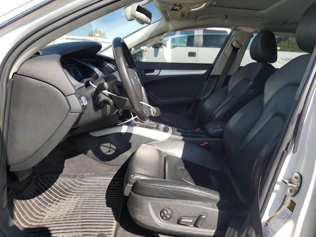 2011 Audi A4 Premium Plus VIN: WAUFFAFL2BN011486 Lot: 62715935