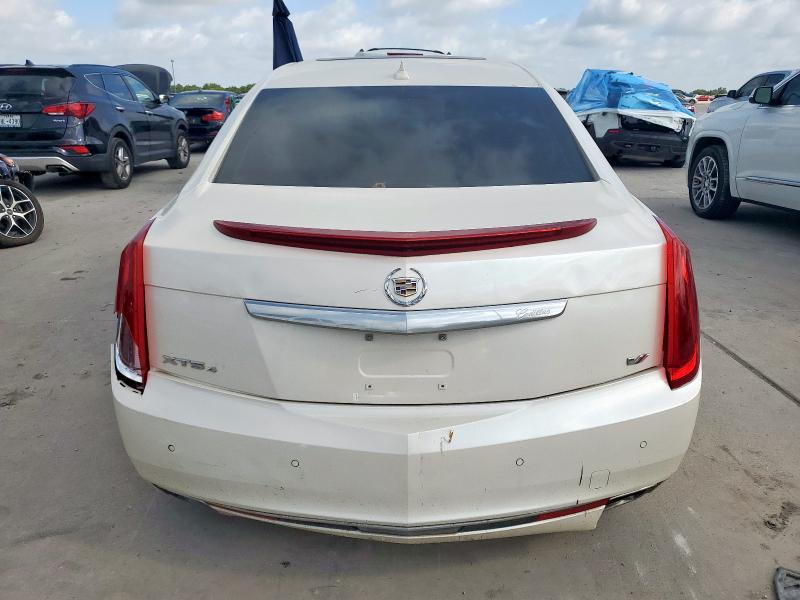 Sedans CADILLAC XTS 2014 White