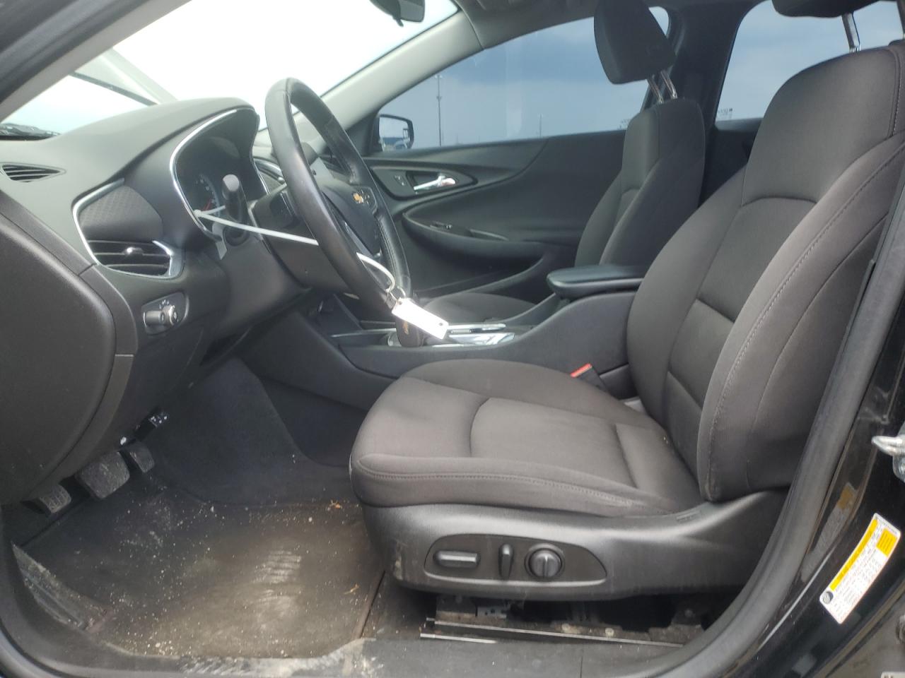 CHEVROLET MALIBU 2019 VIN 1G1ZD5ST3KF168241 фото 7