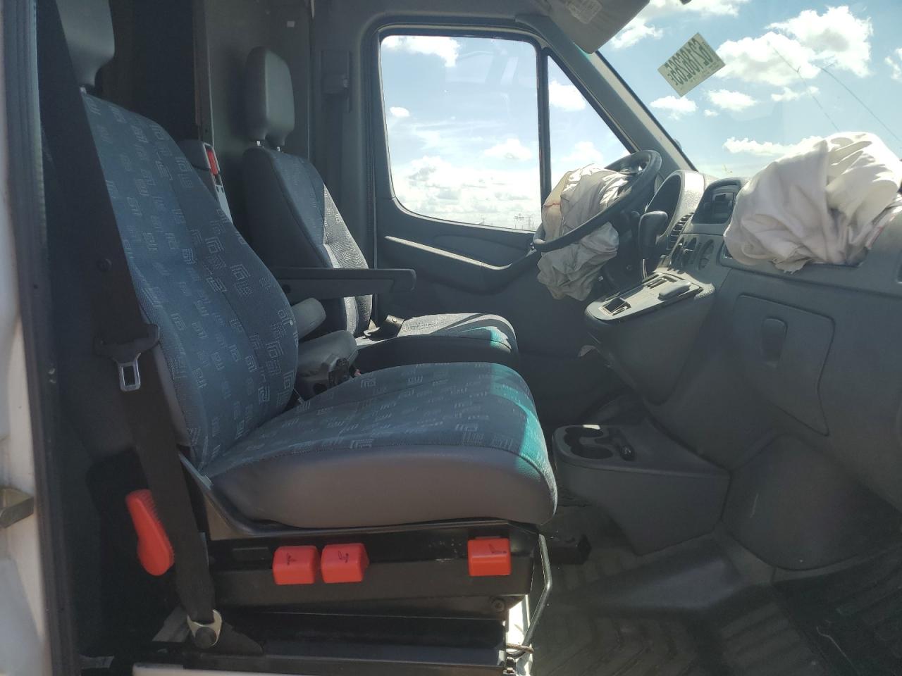2005 Dodge Sprinter 2500 VIN: WD0PD644455841663 Lot: 62186265