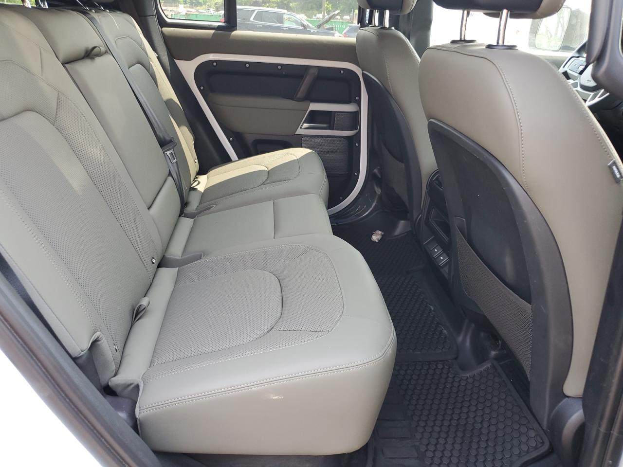 2024 Land Rover Defender 110 X-Dynamic Se VIN: SALE27EUXR2245788 Lot: 61053725