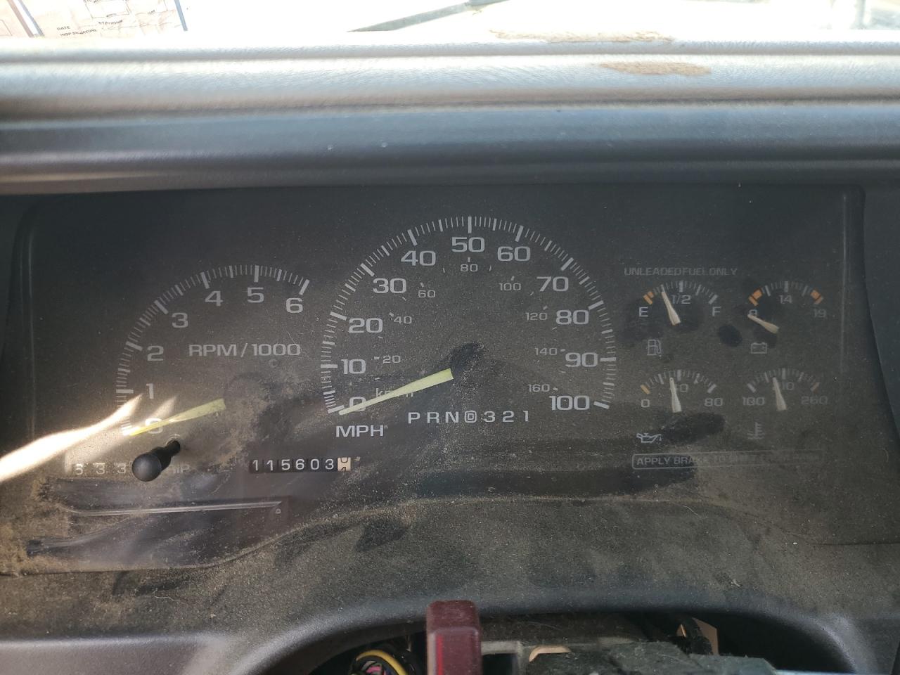 1997 Chevrolet Tahoe K1500 VIN: 1GNEK13R0VJ437926 Lot: 62457605
