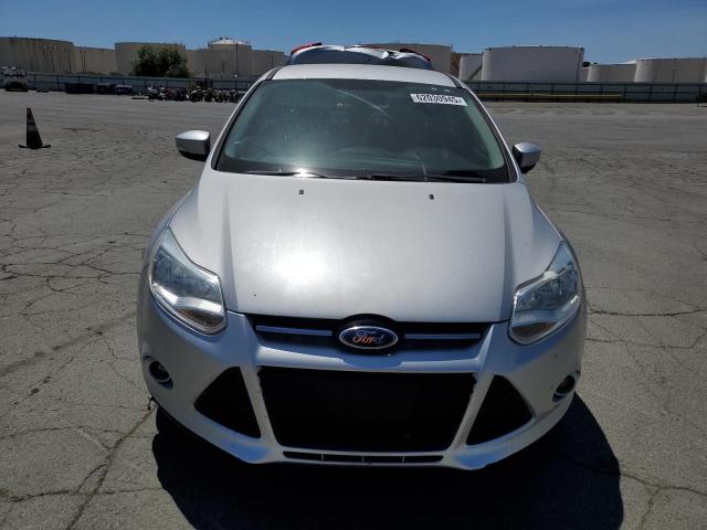 Sedans FORD FOCUS 2012 Silver