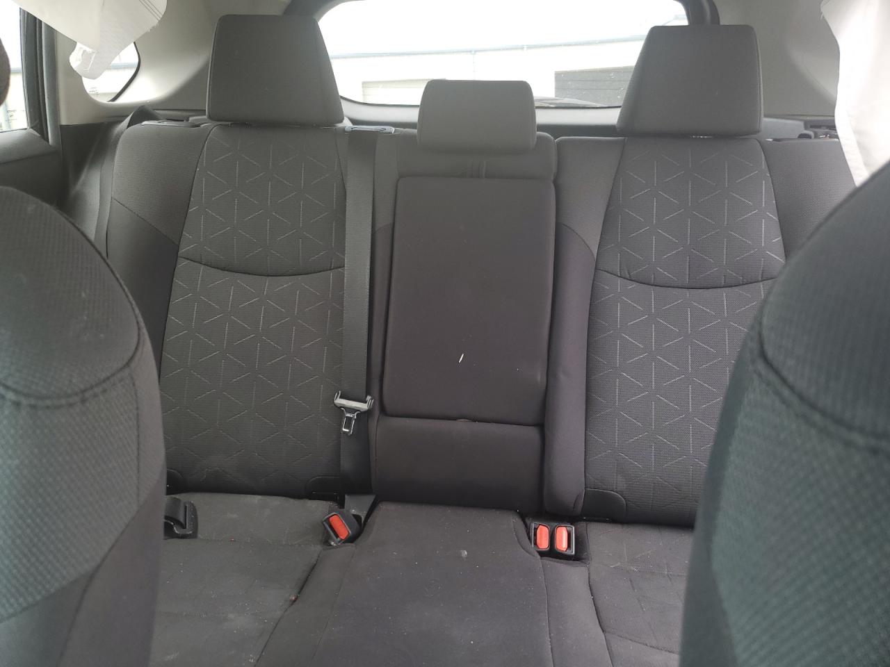 2T3W1RFV9KW014976 TOYOTA RAV4 2019