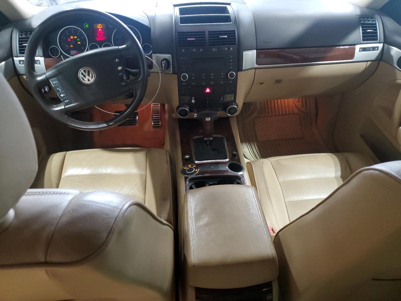 2004 Volkswagen Touareg 4.2 VIN: WVGCM67L74D005050 Lot: 62314225