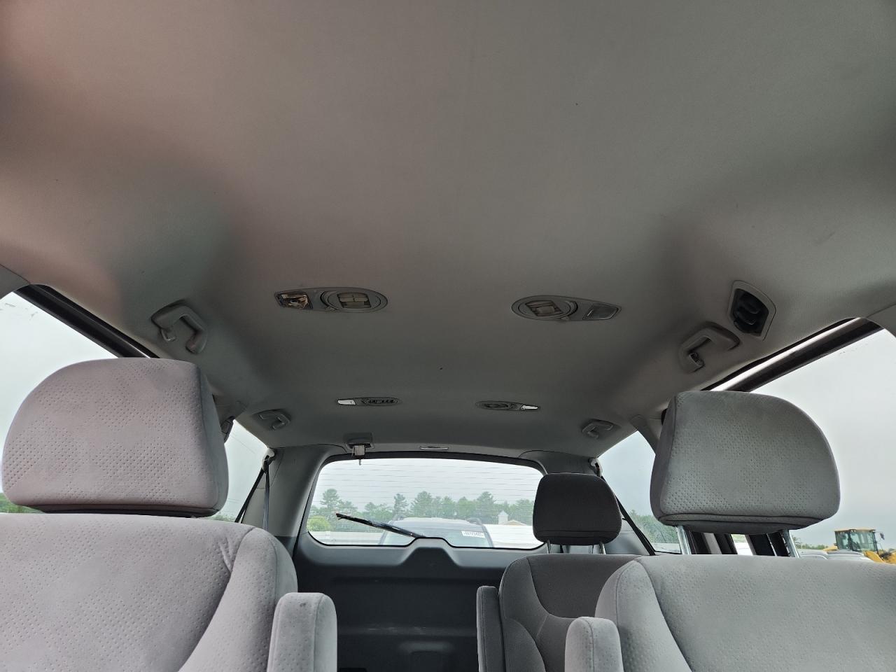 2007 Honda Odyssey Lx VIN: 5FNRL38277B098834 Lot: 60524675
