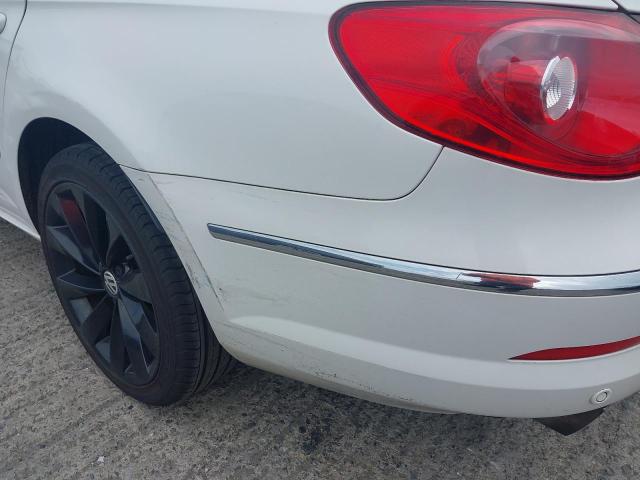 2011 VOLKSWAGEN PASSAT GT