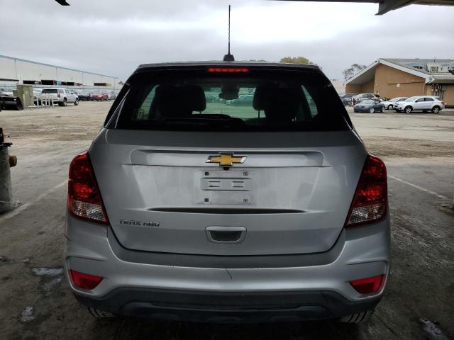  CHEVROLET TRAX 2017 Silver