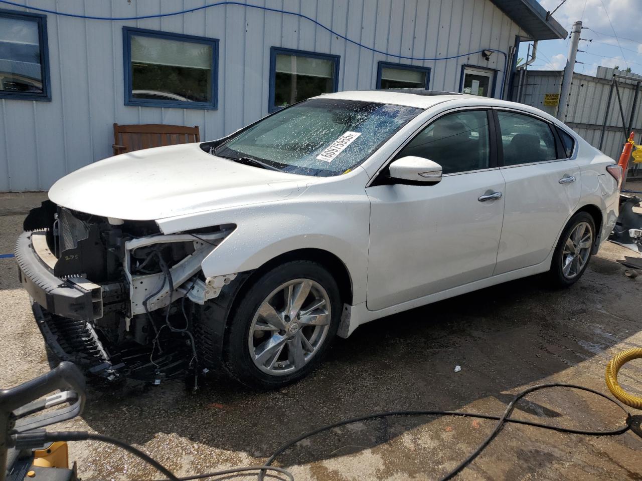 2014 Nissan Altima 2.5   for Sale in Pekin, IL - Front End