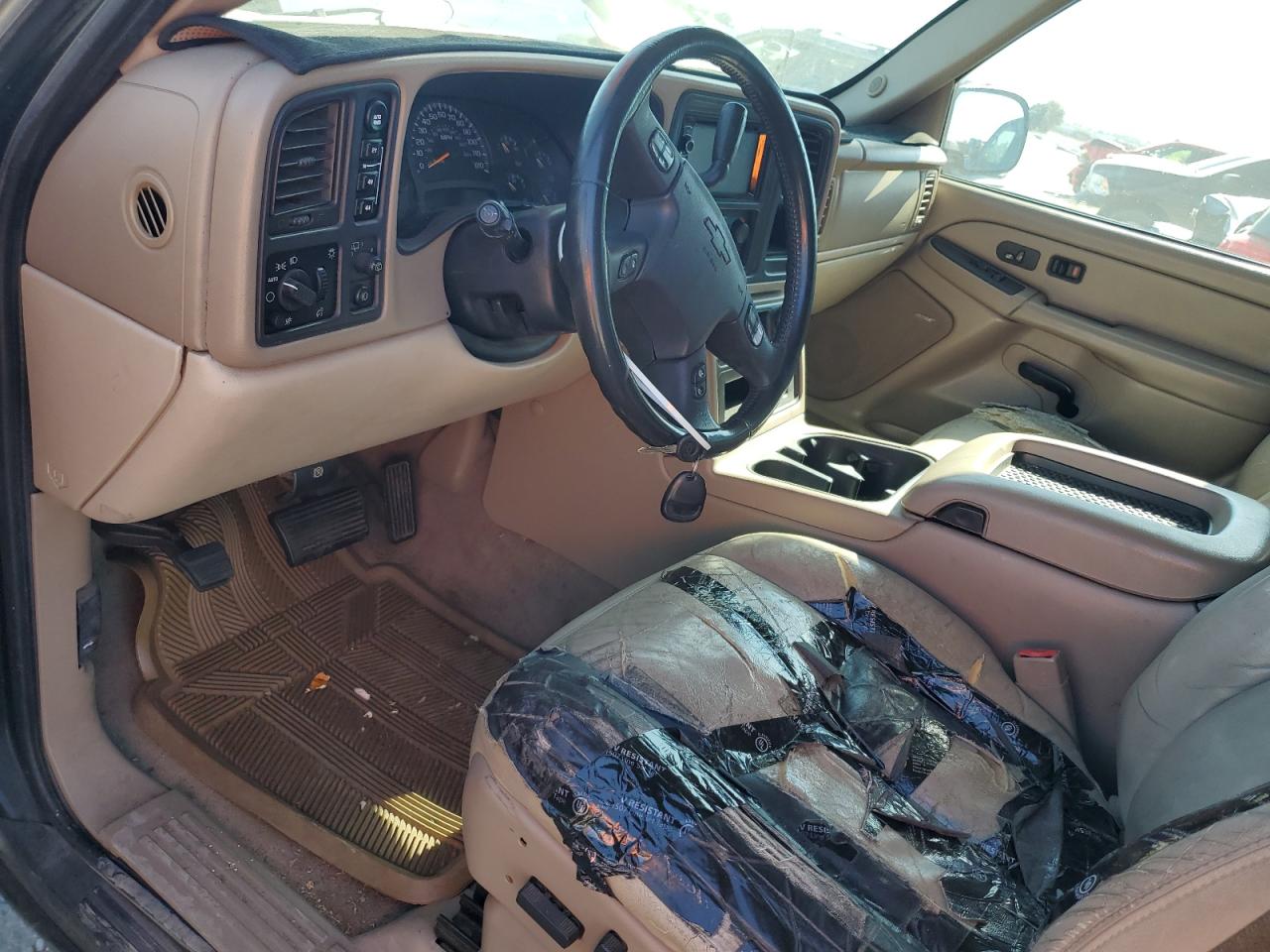 2004 Chevrolet Suburban K1500 VIN: 3GNFK16T04G101978 Lot: 61268635
