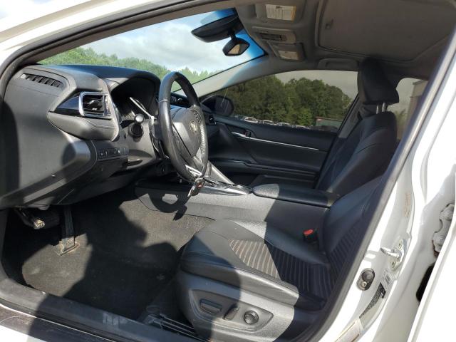  TOYOTA CAMRY 2018 Белы