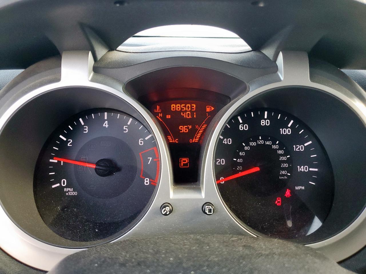 2014 Nissan Juke S VIN: JN8AF5MR1ET450923 Lot: 62186405