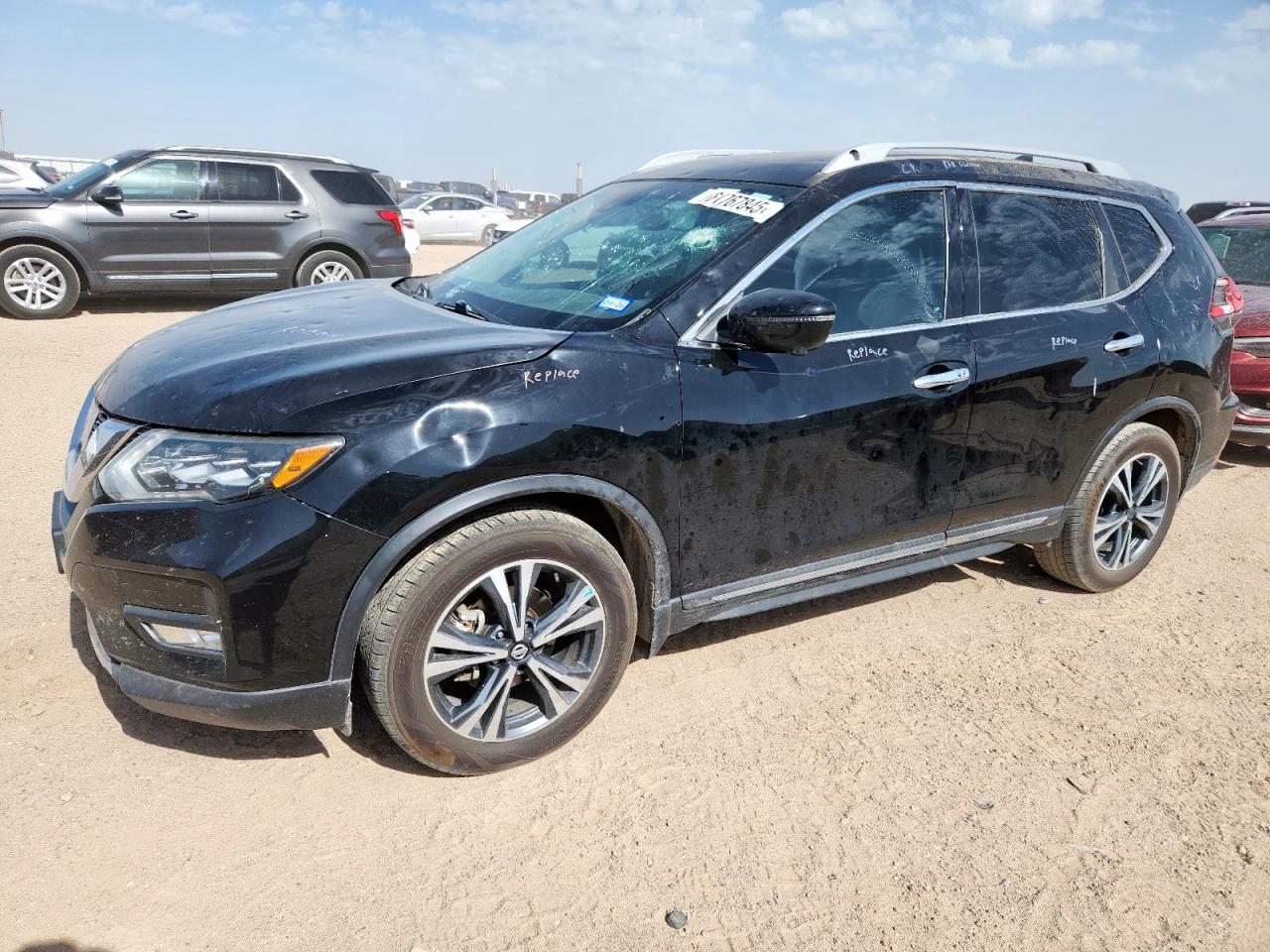 5N1AT2MT8HC824054 NISSAN ROGUE Photo 1