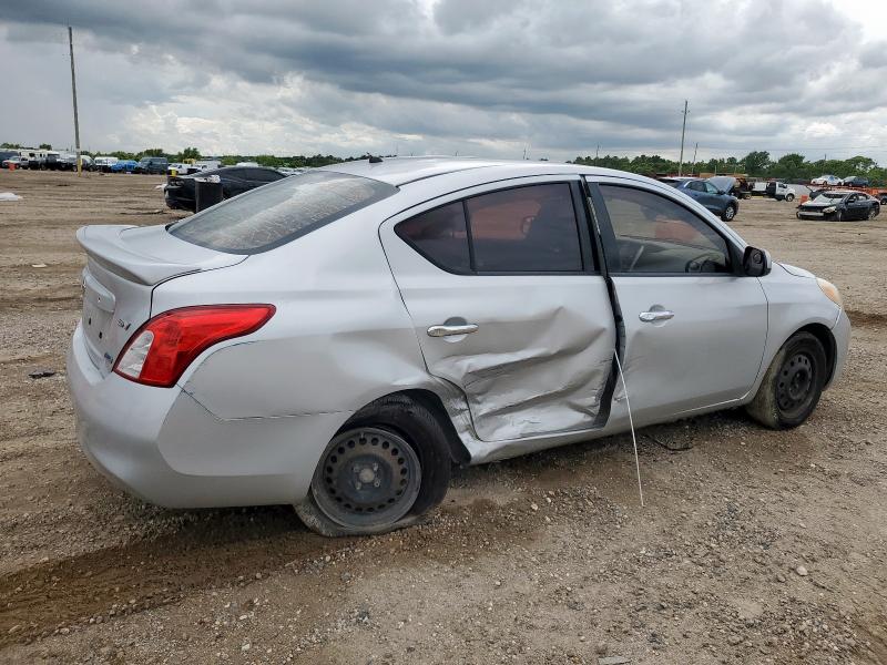  NISSAN VERSA 2014 Серебристый