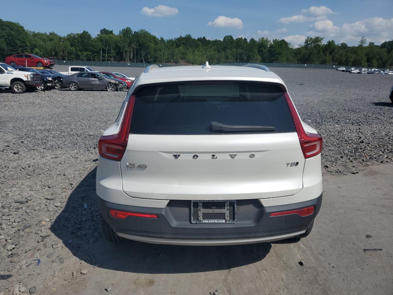 2021 Volvo Xc40 T5 Momentum VIN: YV4162UK9M2602719 Lot: 61892265