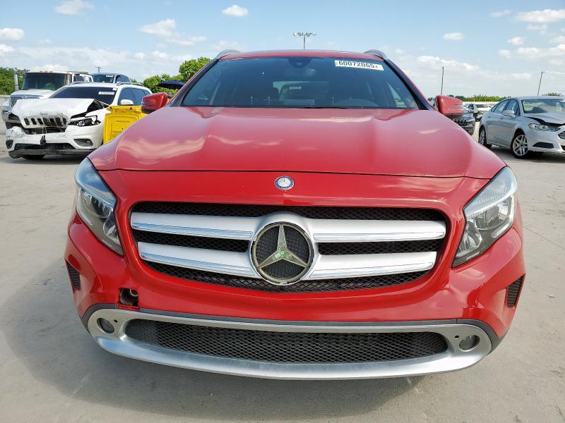Parquets MERCEDES-BENZ GLA-CLASS 2016 Czerwony