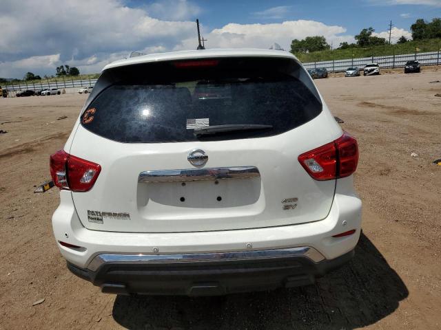  NISSAN PATHFINDER 2017 Белы