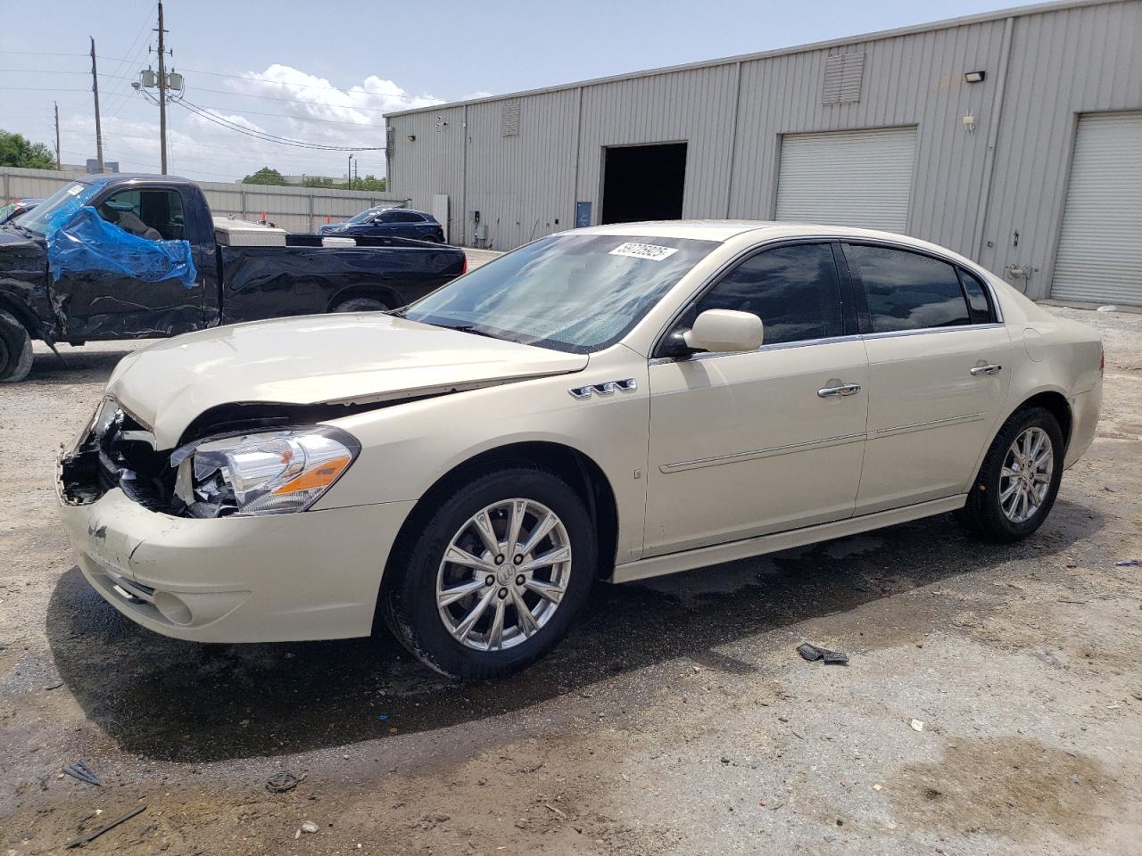 2010 Buick Lucerne Cxl продається в Jacksonville, FL - Front End