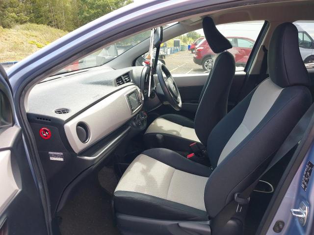 2011 TOYOTA VITZ