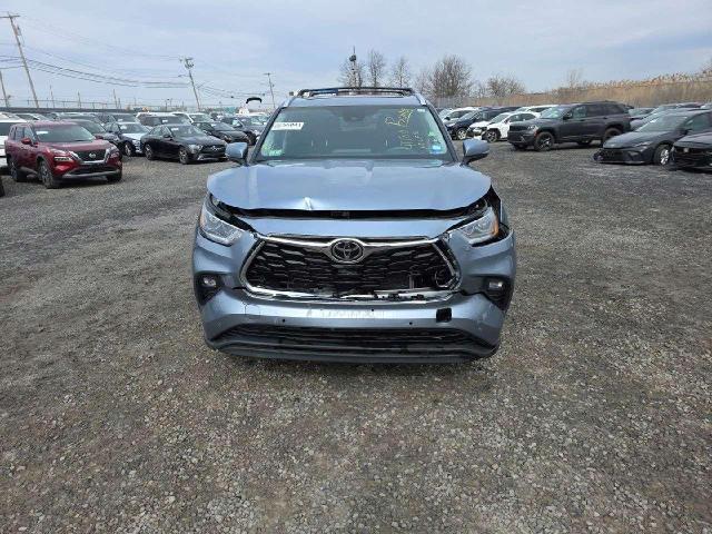  TOYOTA HIGHLANDER 2022 Синий
