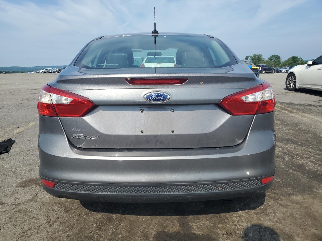 2013 Ford Focus S VIN: 1FADP3E22DL141929 Lot: 62655285