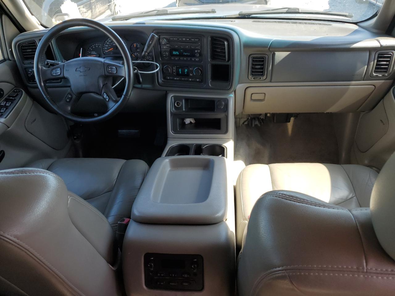 2005 Chevrolet Tahoe C1500 VIN: 1GNEC13T05R163640 Lot: 61548065