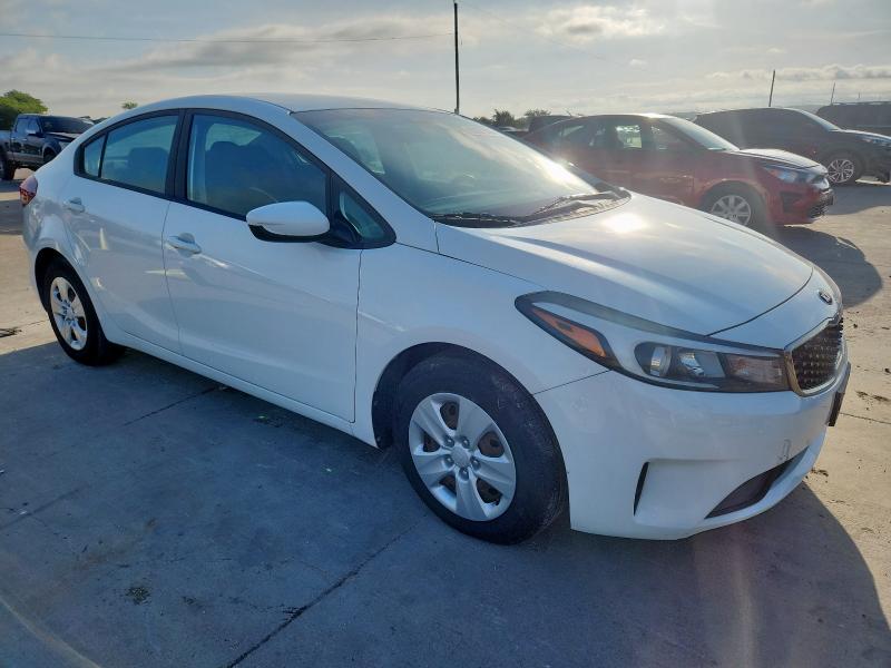 KIA FORTE 2018 Белы