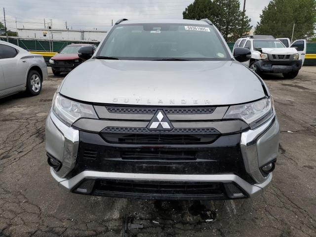  MITSUBISHI OUTLANDER 2022 Srebrny