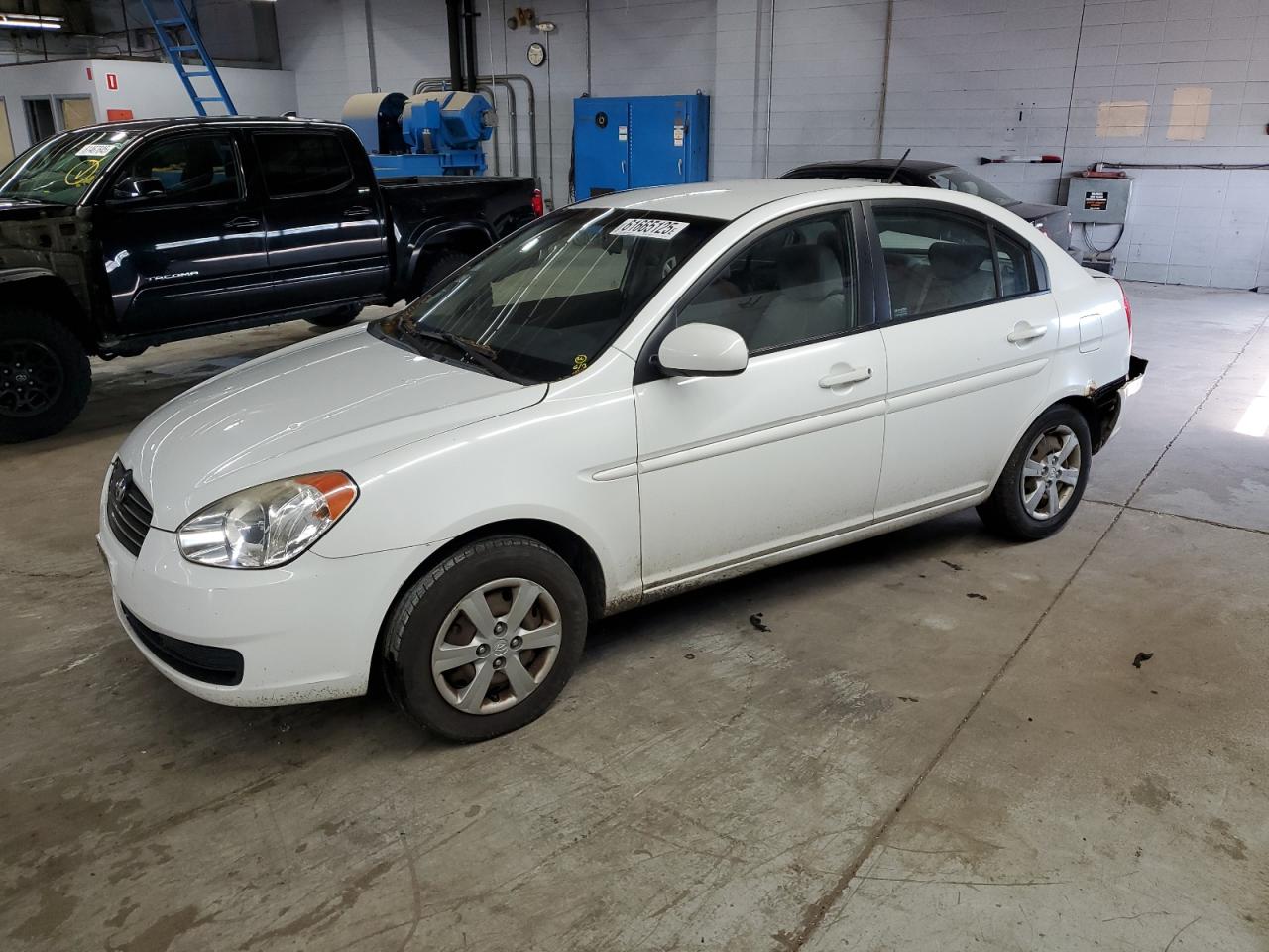 KMHCN4AC1AU415378 HYUNDAI ACCENT Photo 1