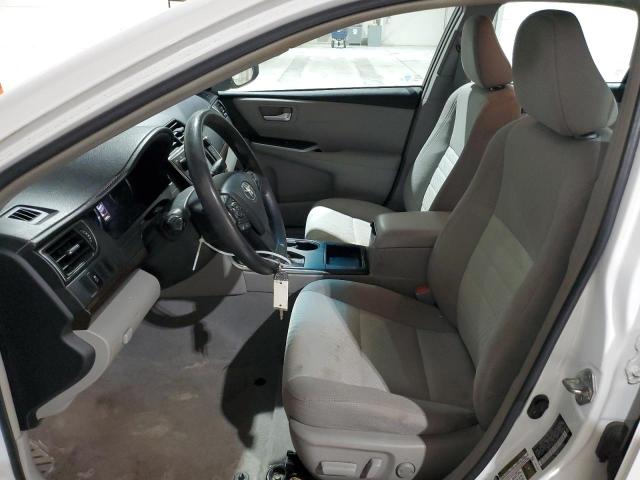  TOYOTA CAMRY 2016 Biały