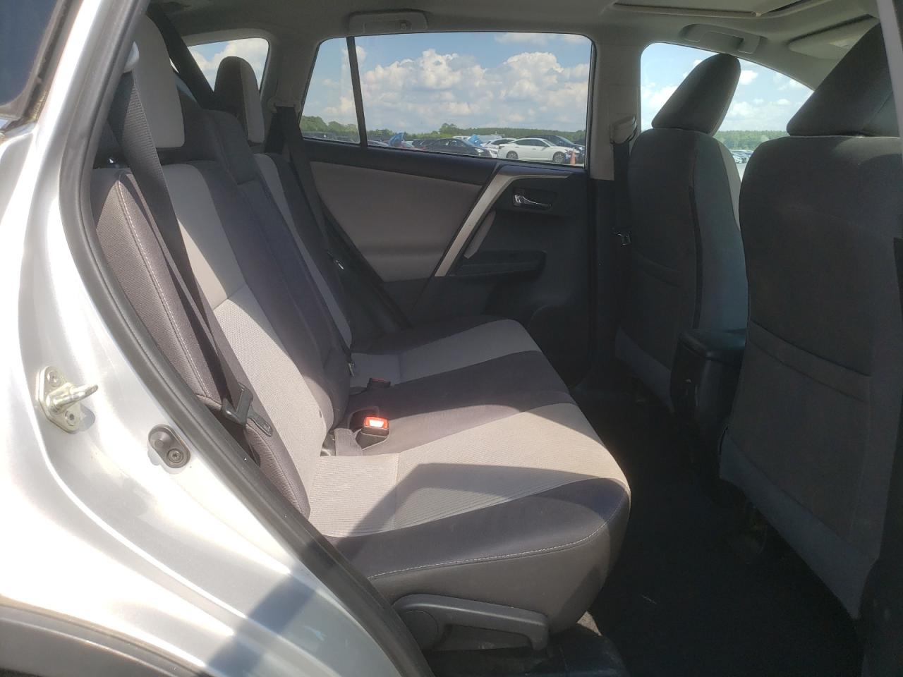 2014 Toyota Rav4 Xle VIN: 2T3RFREV4EW210179 Lot: 62911355